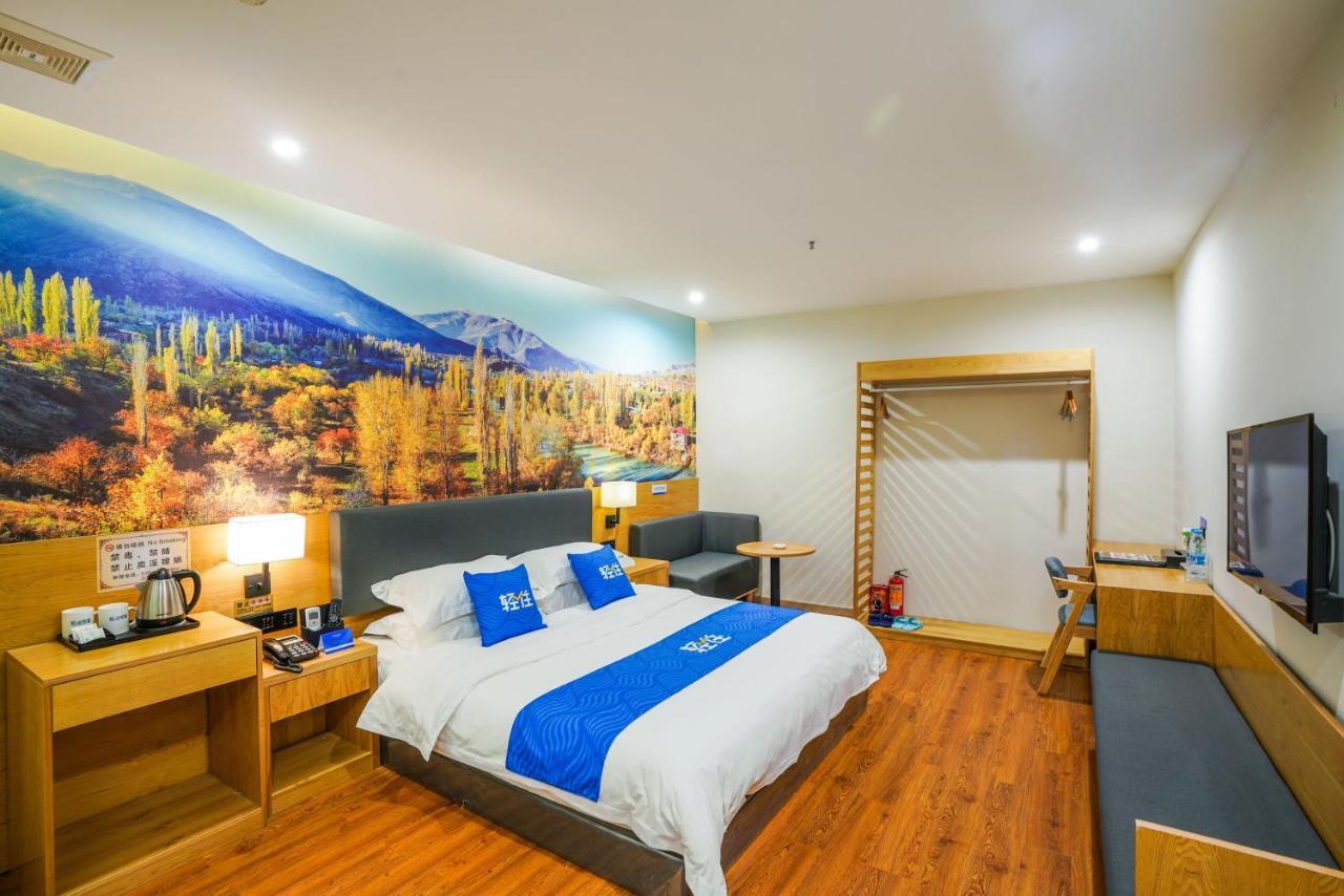 Felice Hotel-Guangzhou Baiyun International Airport Renhe Metro Station Branch Luaran gambar