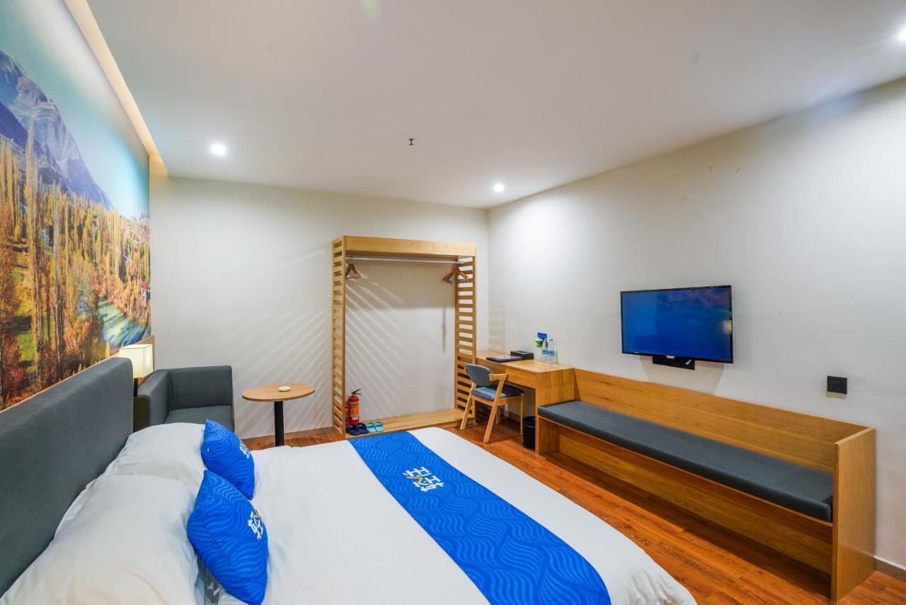 Felice Hotel-Guangzhou Baiyun International Airport Renhe Metro Station Branch Luaran gambar