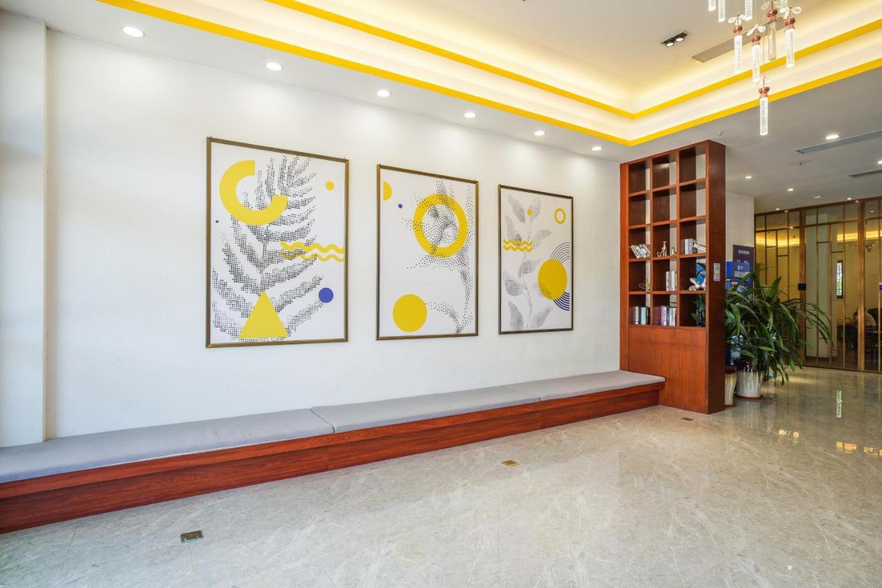 Felice Hotel-Guangzhou Baiyun International Airport Renhe Metro Station Branch Luaran gambar